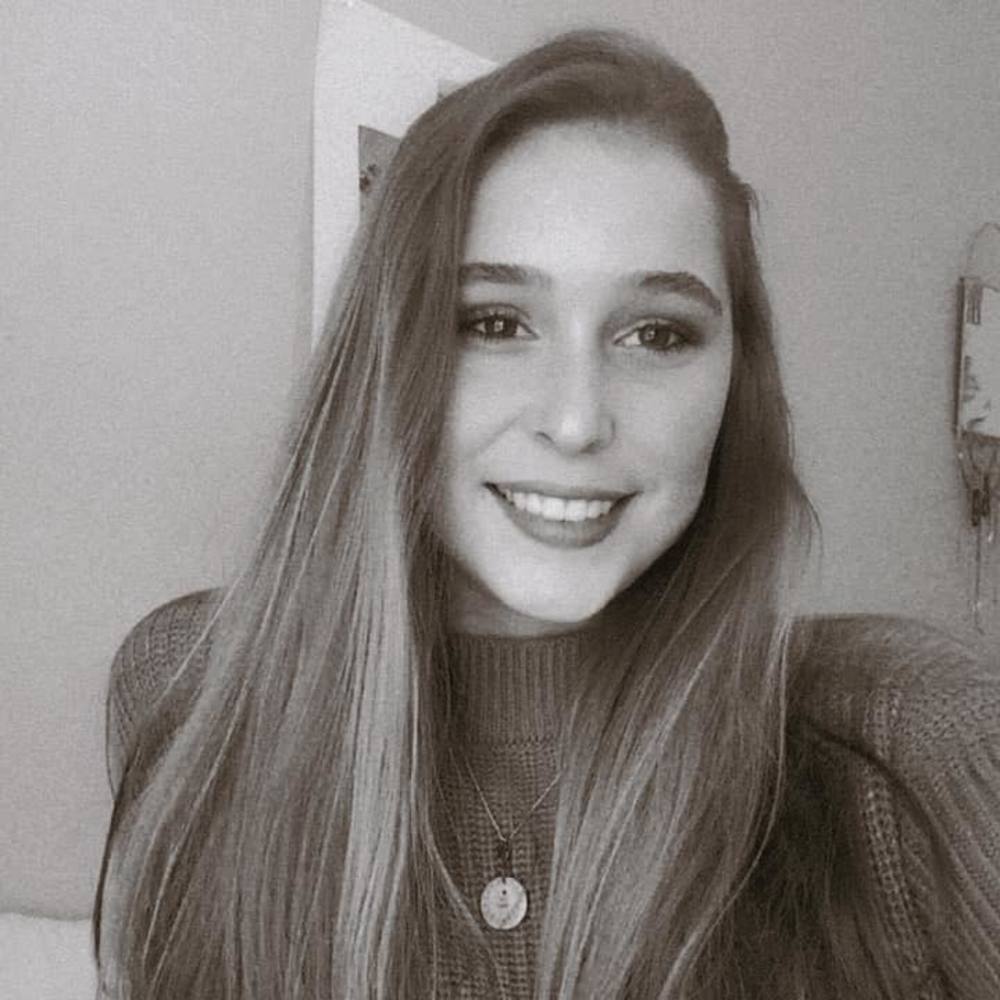 Meet your Posher, Natalie